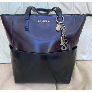 Authentic NERO GIARDINI Italy Bi-Color Leather Tote Bag Dark Purple & Black